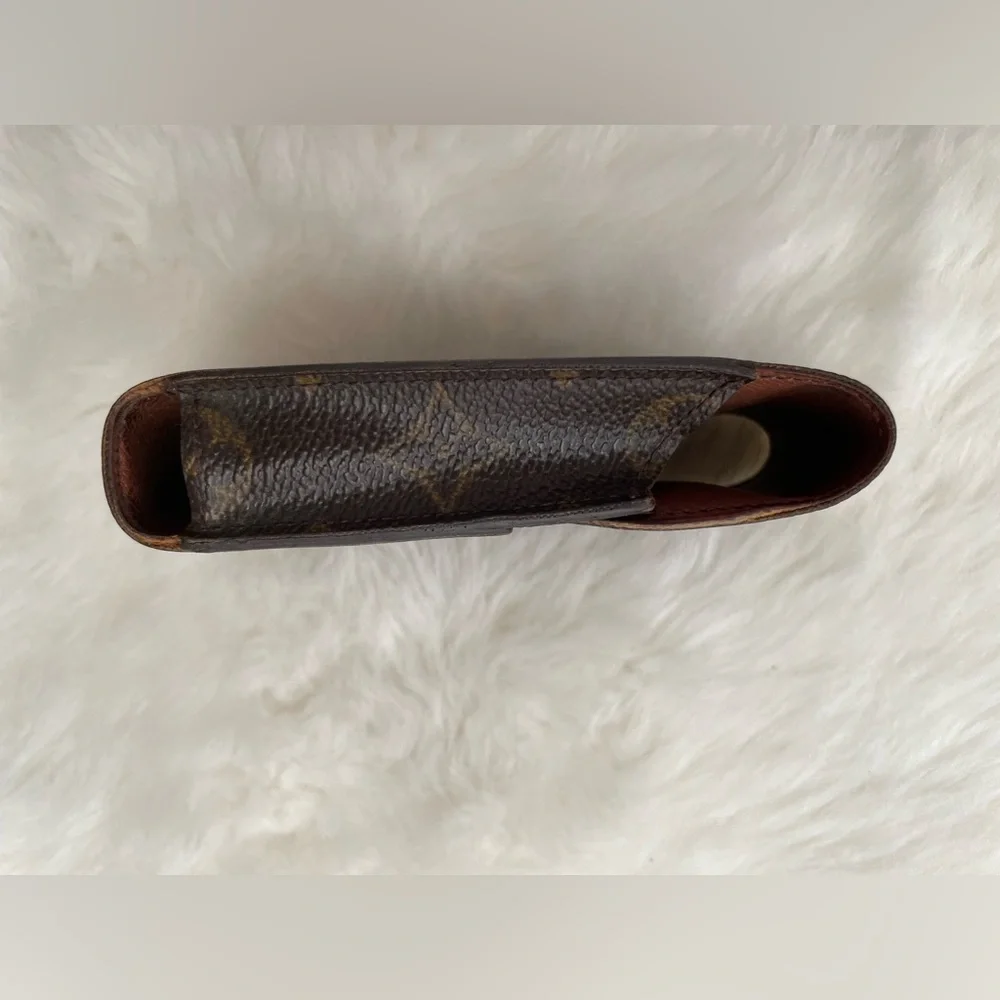 Louis Vuitton Accessory Holder - Picture 5 of 7